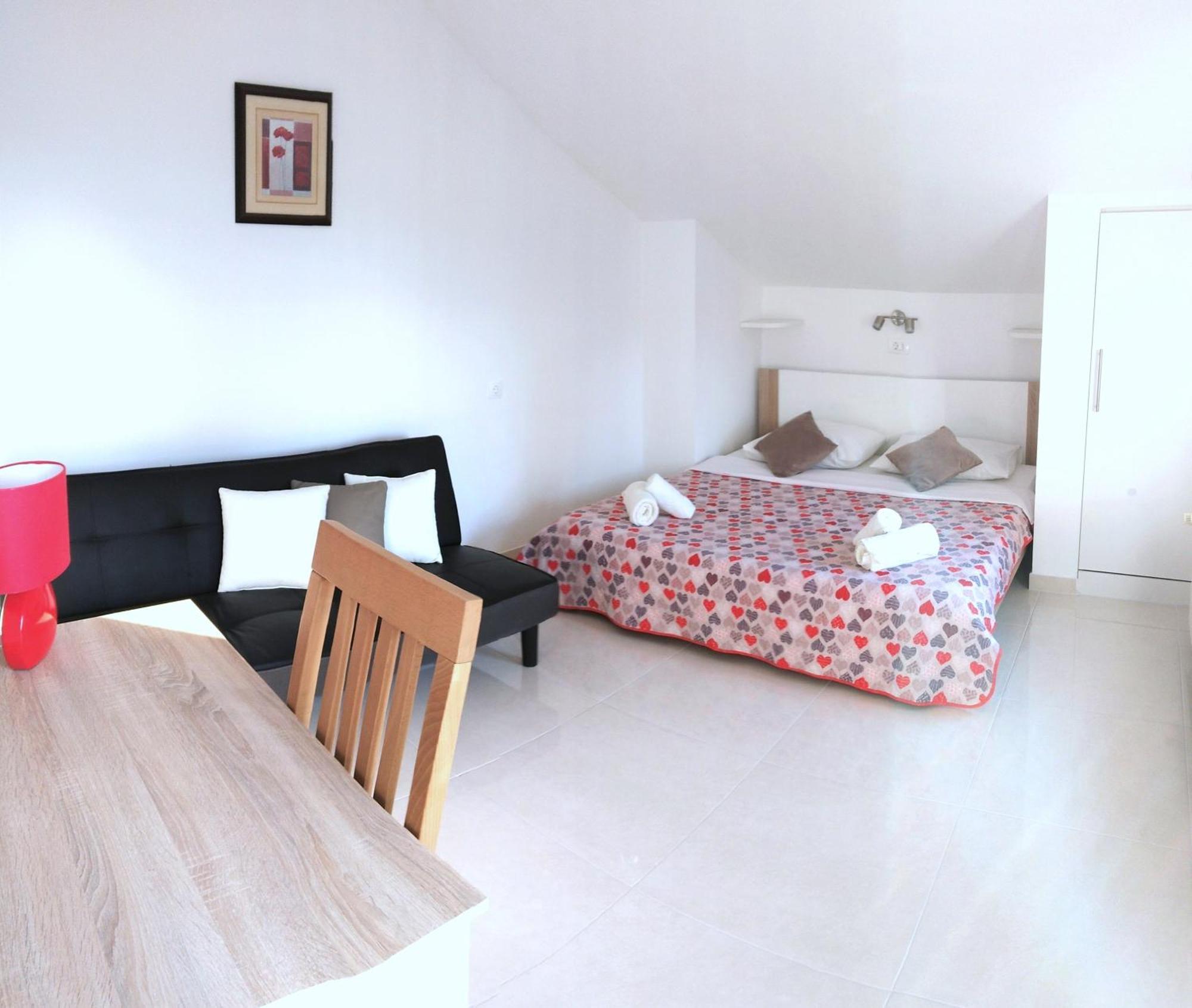 Guesthouse Cecilia 2 Malinska Eksteriør bilde