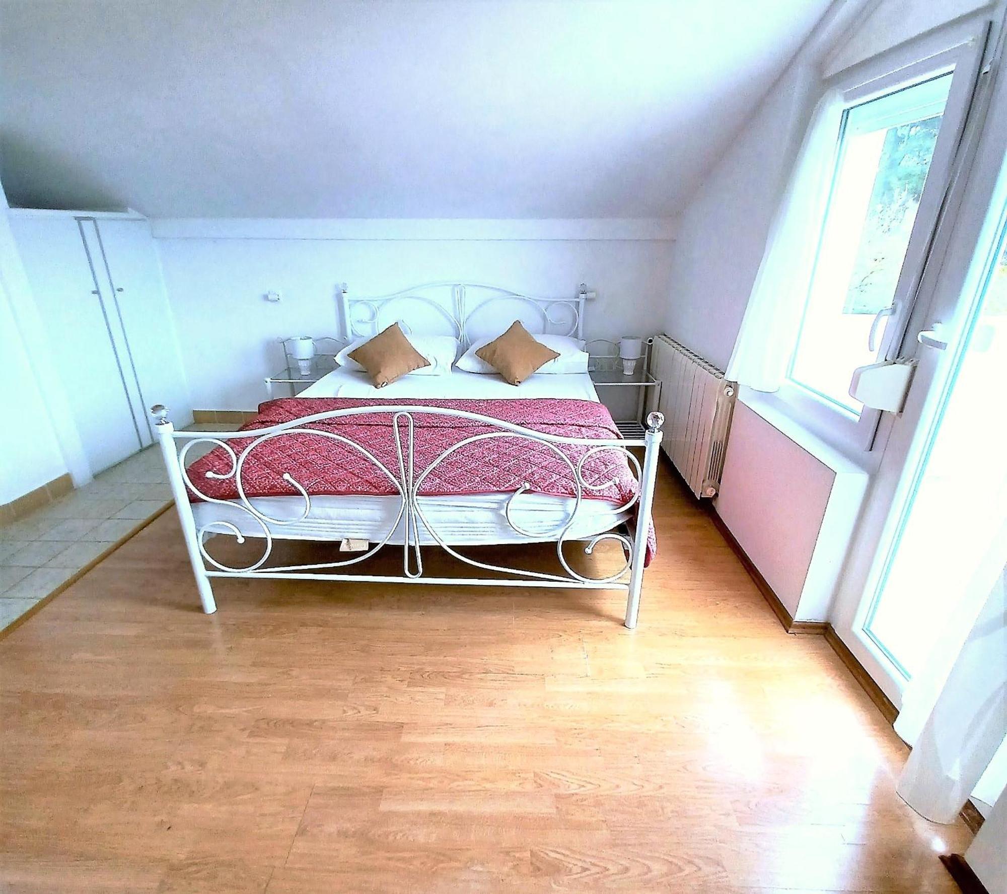 Guesthouse Cecilia 2 Malinska Eksteriør bilde